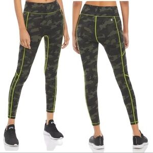 All Access | NWOT Camo Green High Waisted Full Length Leggings - Size XS